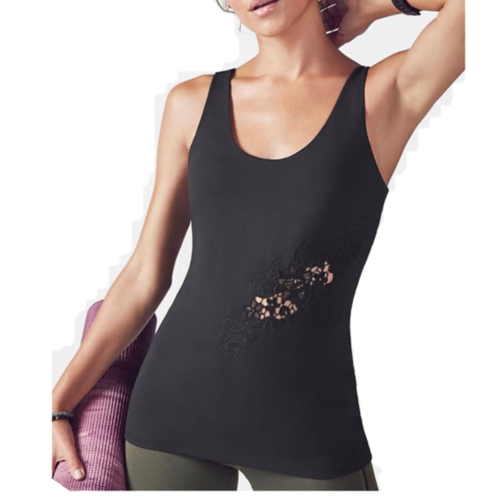 New Fabletics Vega Performance Tank Black bra top